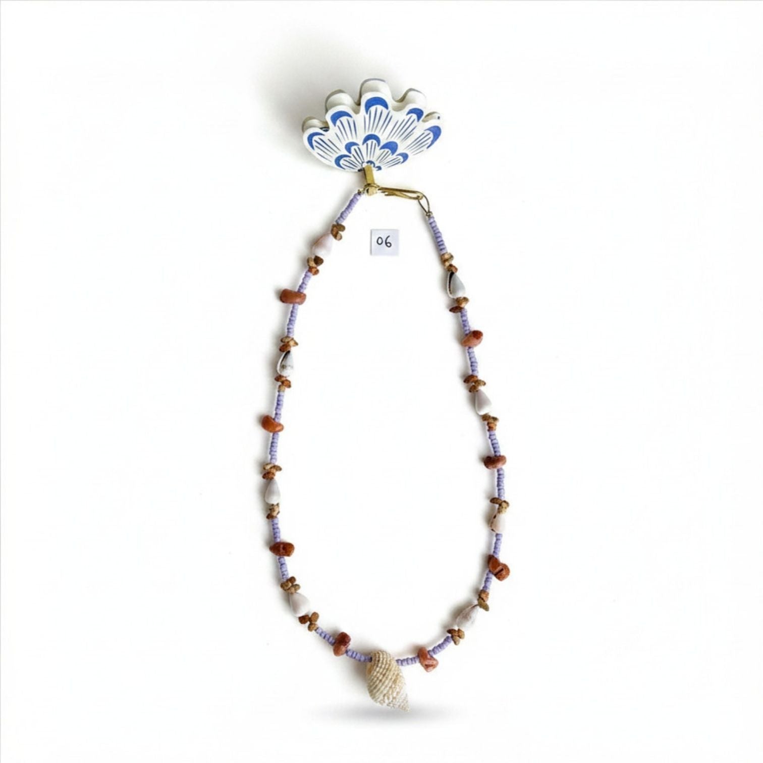 06 Shell necklace