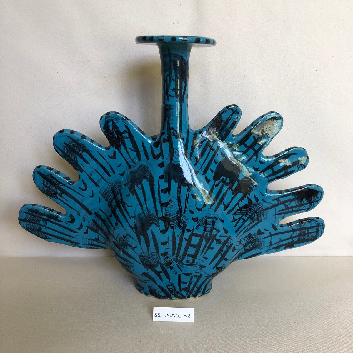 Shellegance x Anthony Shapiro Small Vase 52 Shellshocked