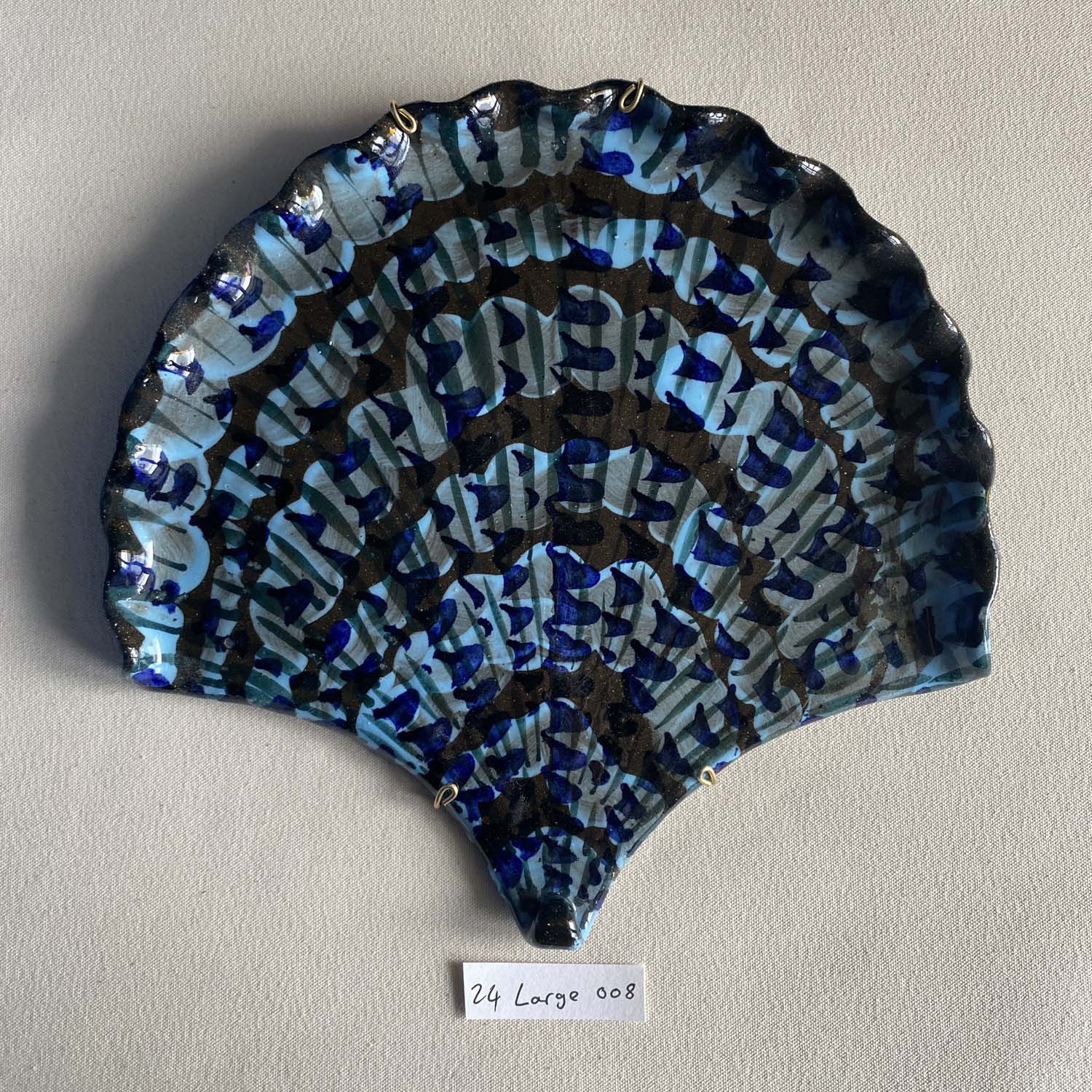 24 large shell 008