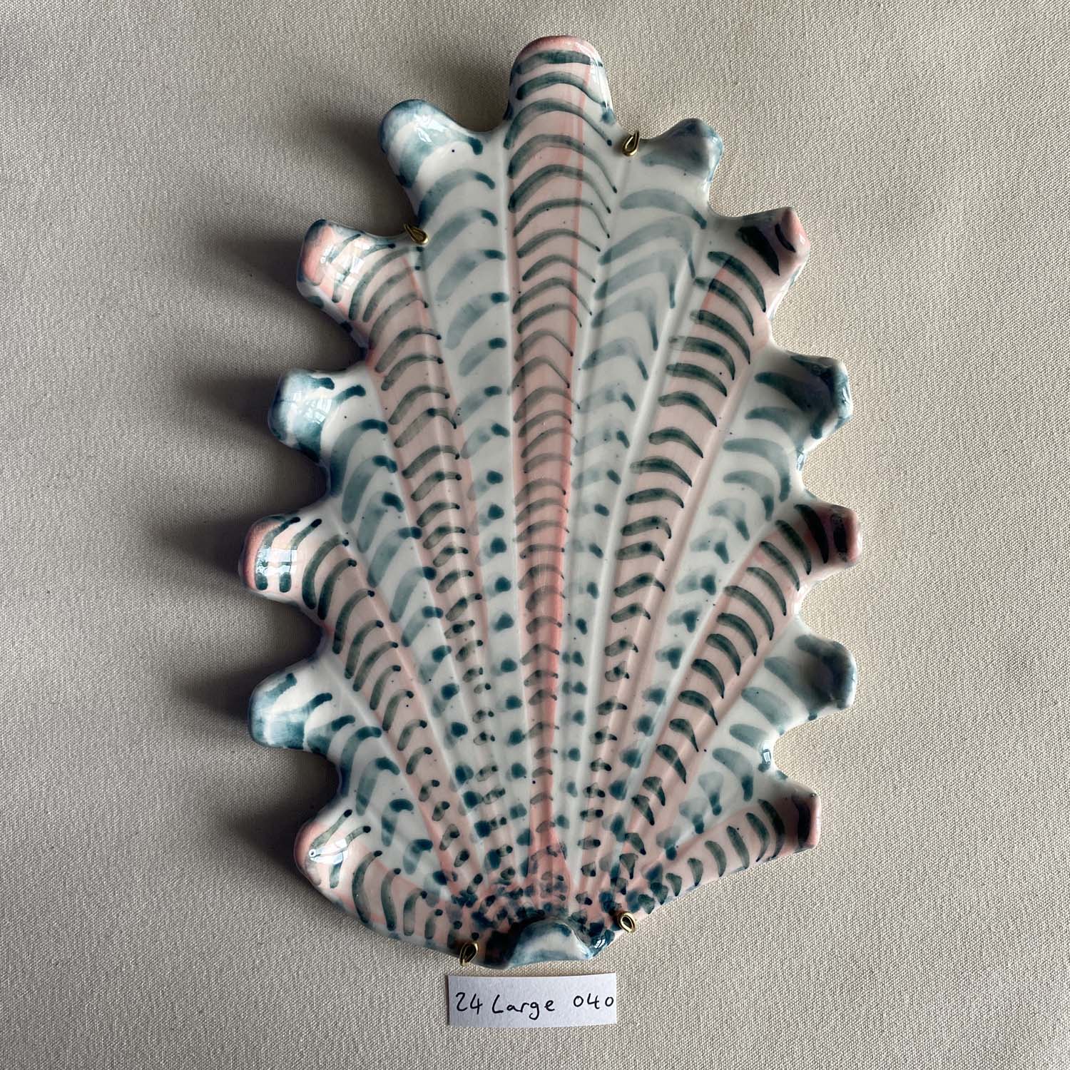 24 large shell 040