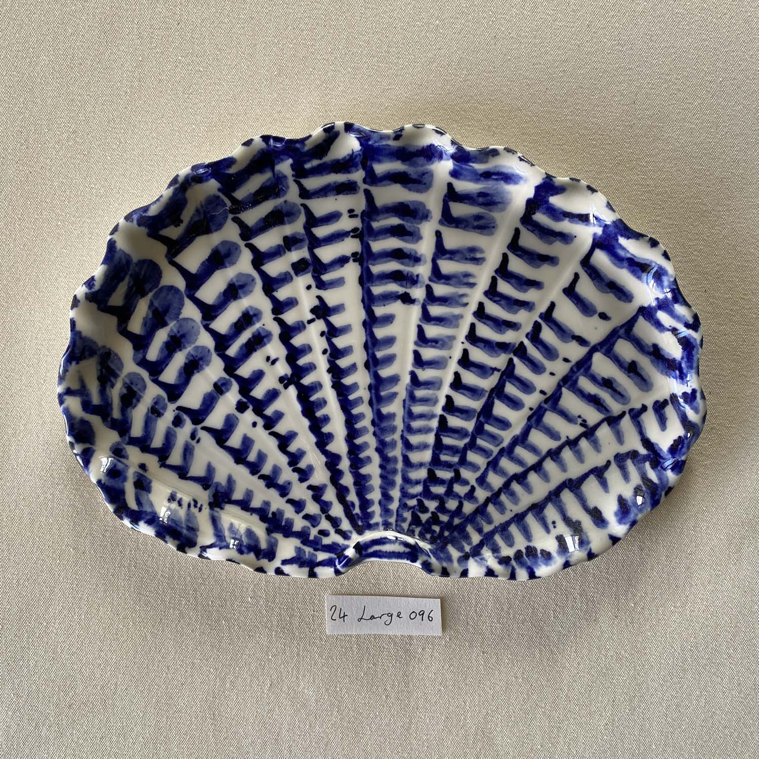 24 large shell 096