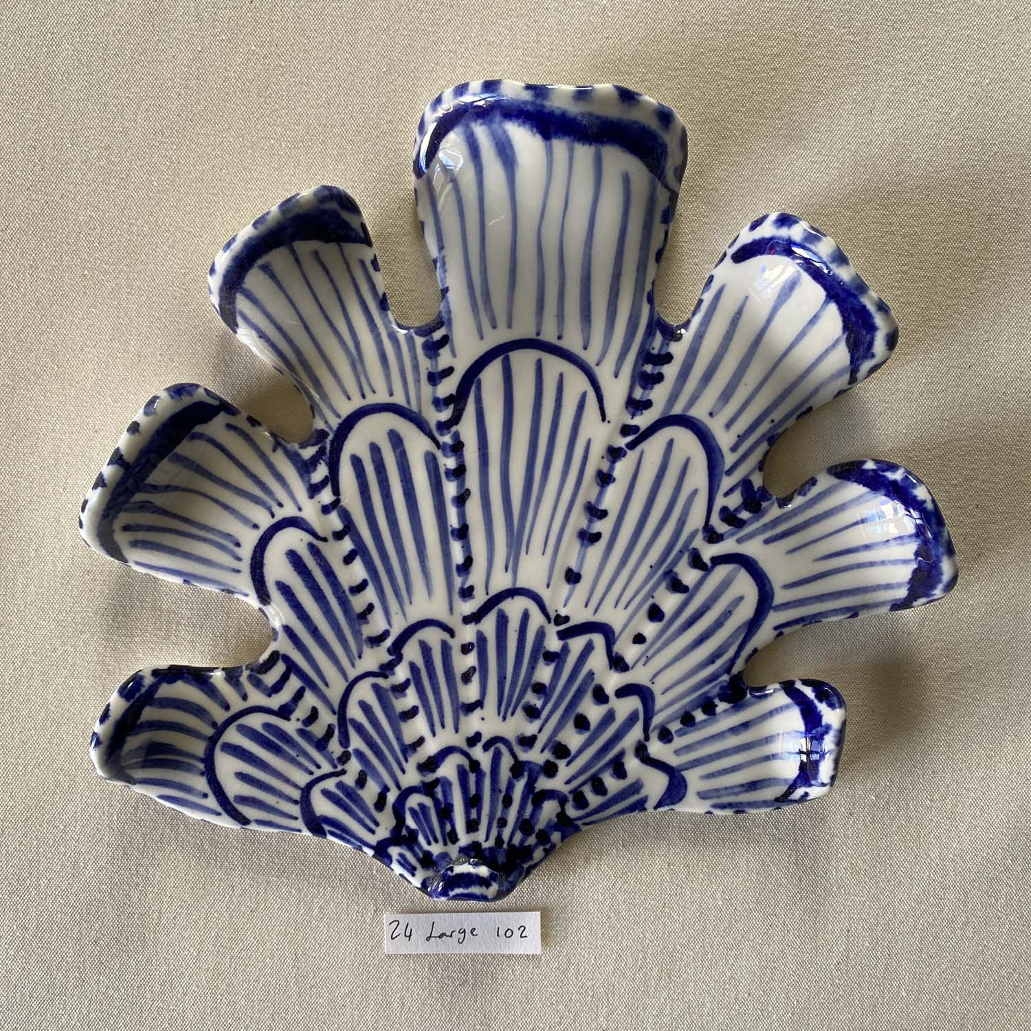 24 large shell 102