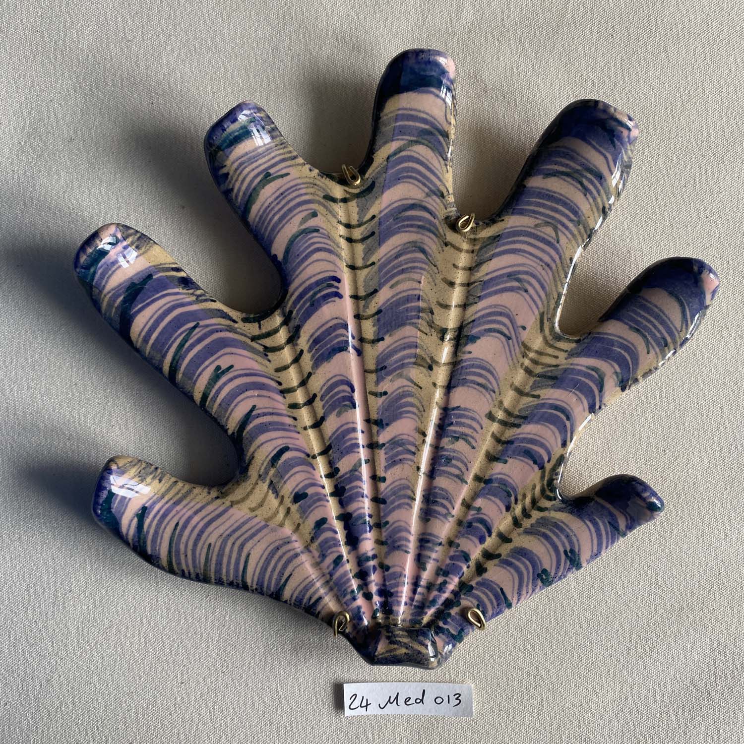 24 medium shell 013