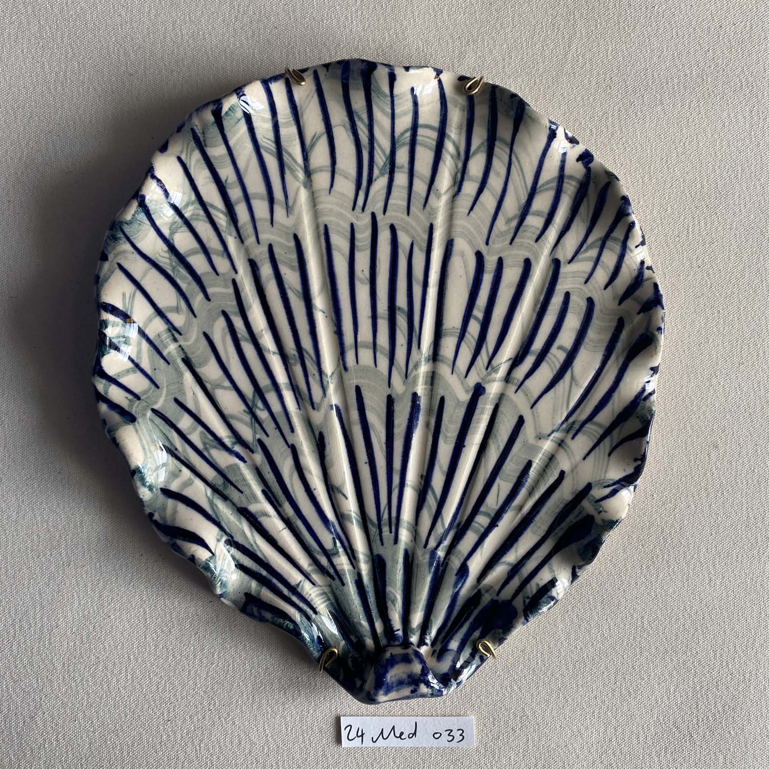 24 medium shell 033