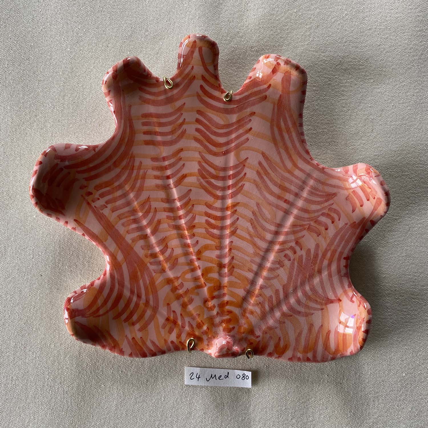 24 medium shell 080