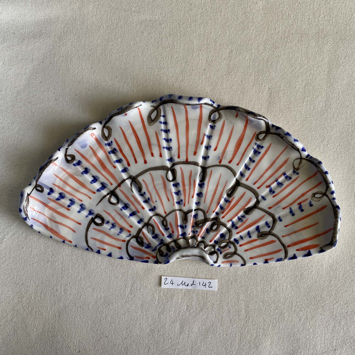 24 medium shell 142