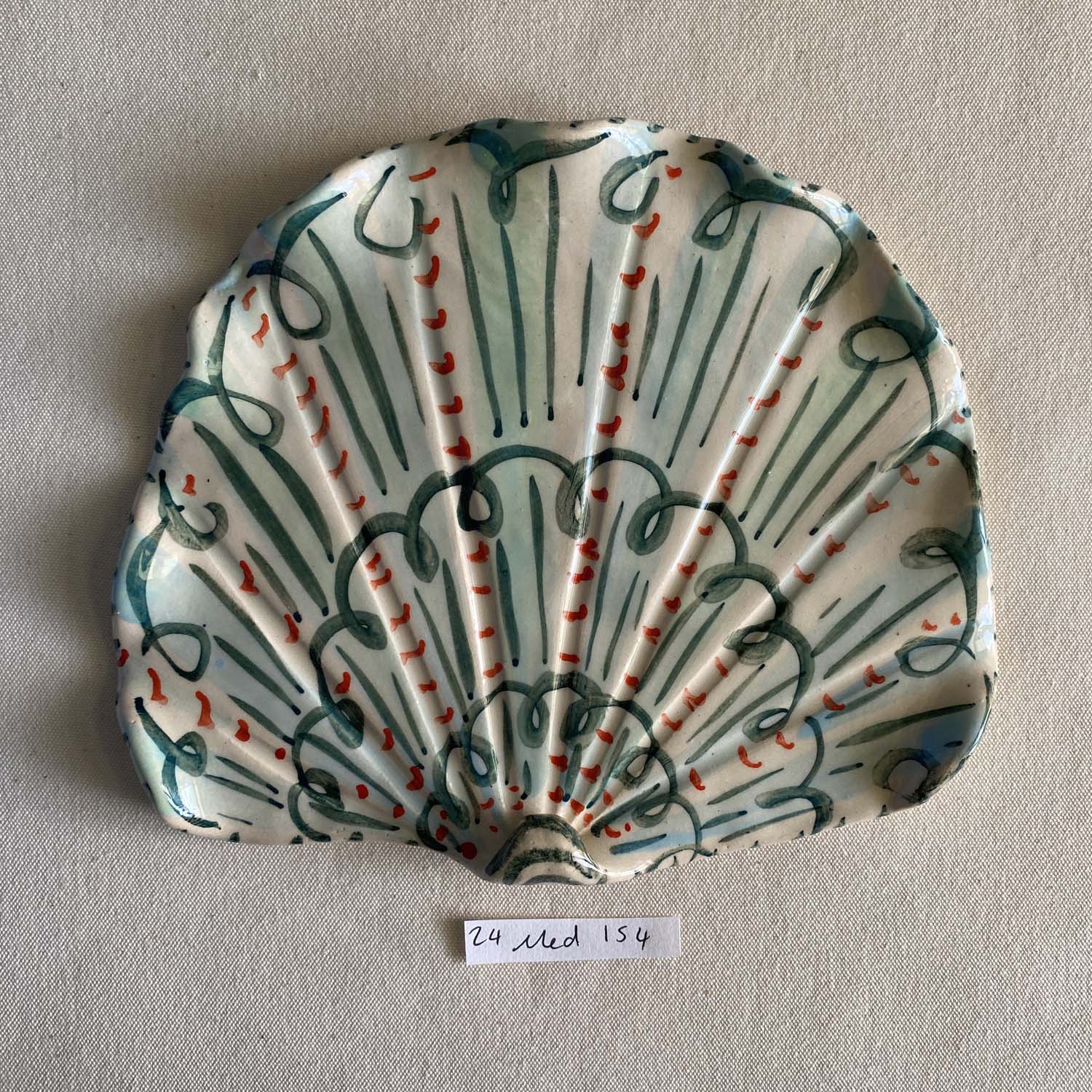 24 medium shell 154