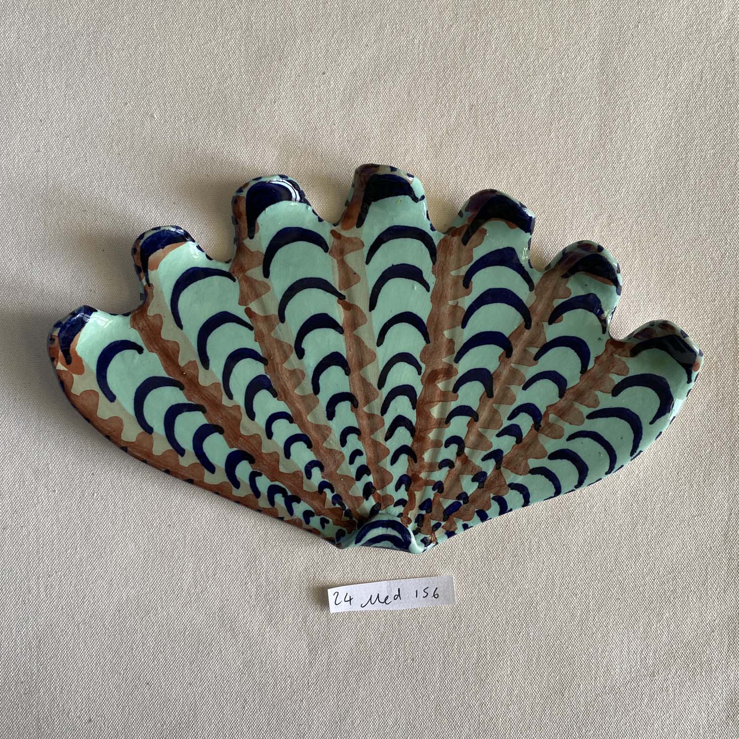 24 medium shell 156