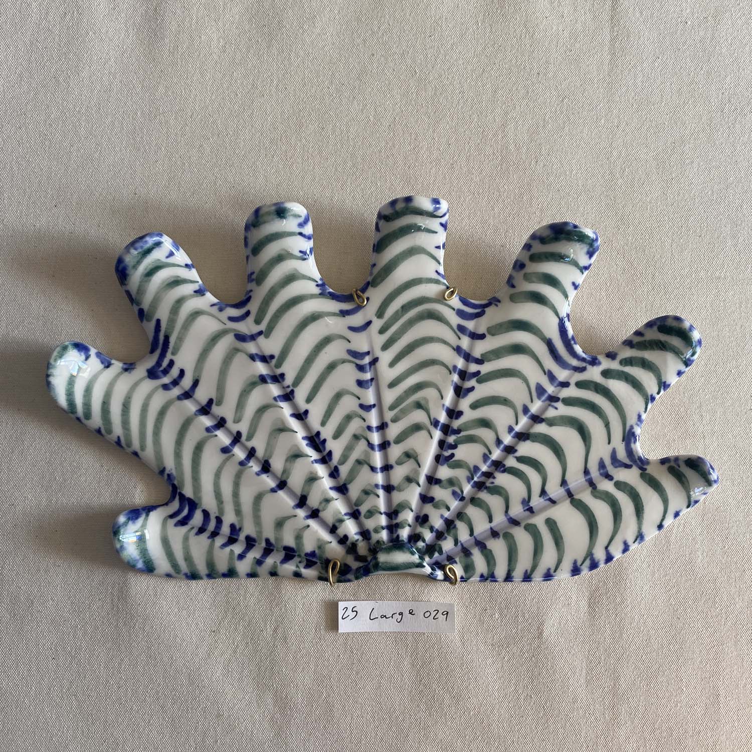 25 large shell 029