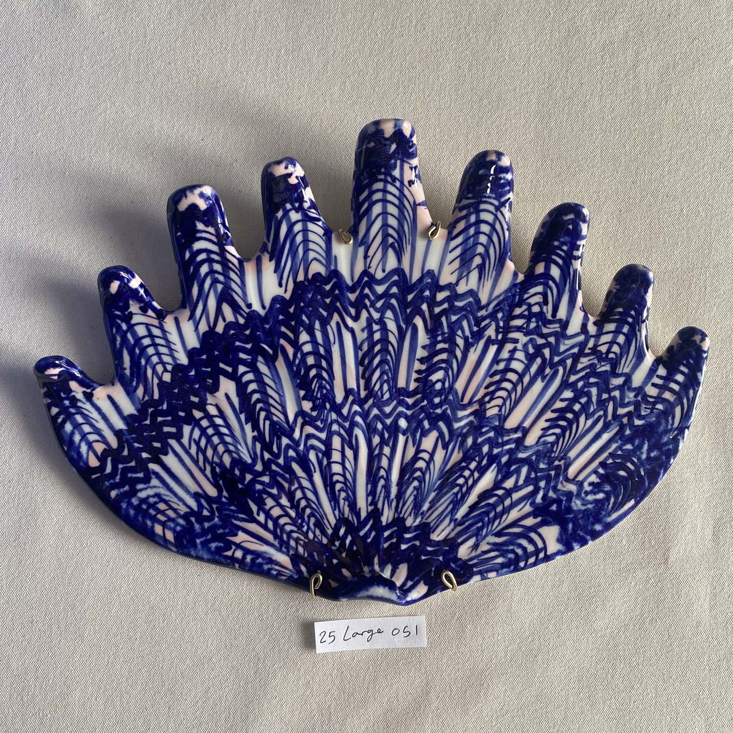 25 large shell 051