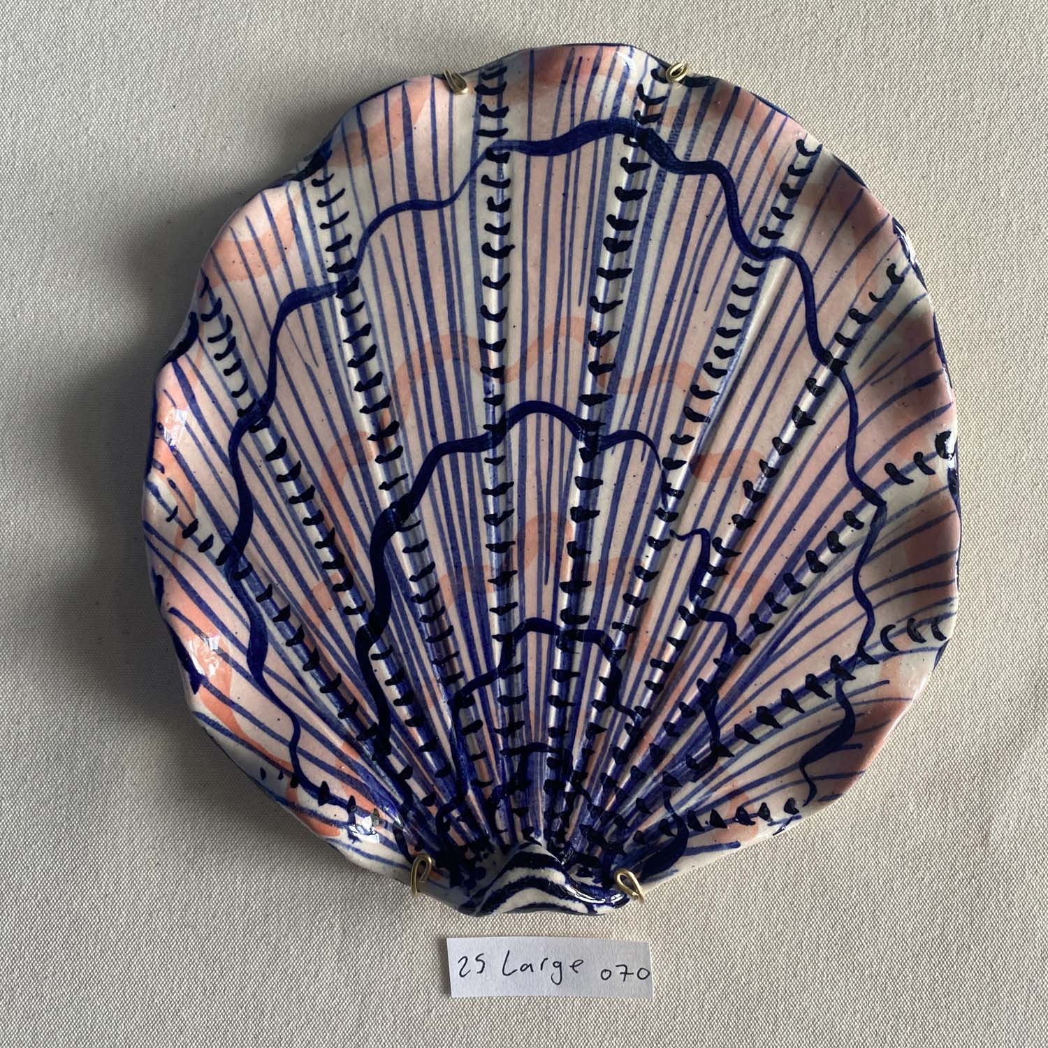 25 large shell 070