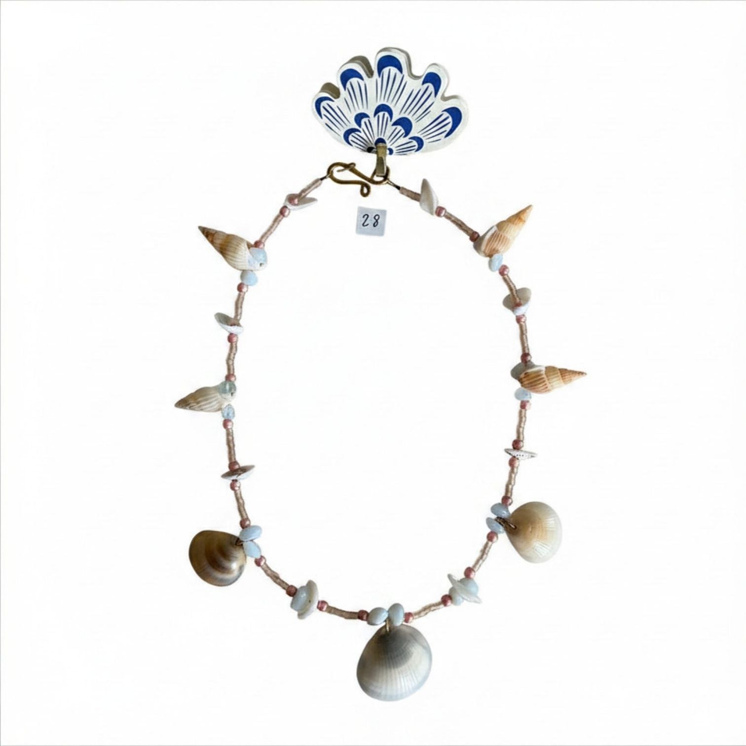 28 Shell necklace