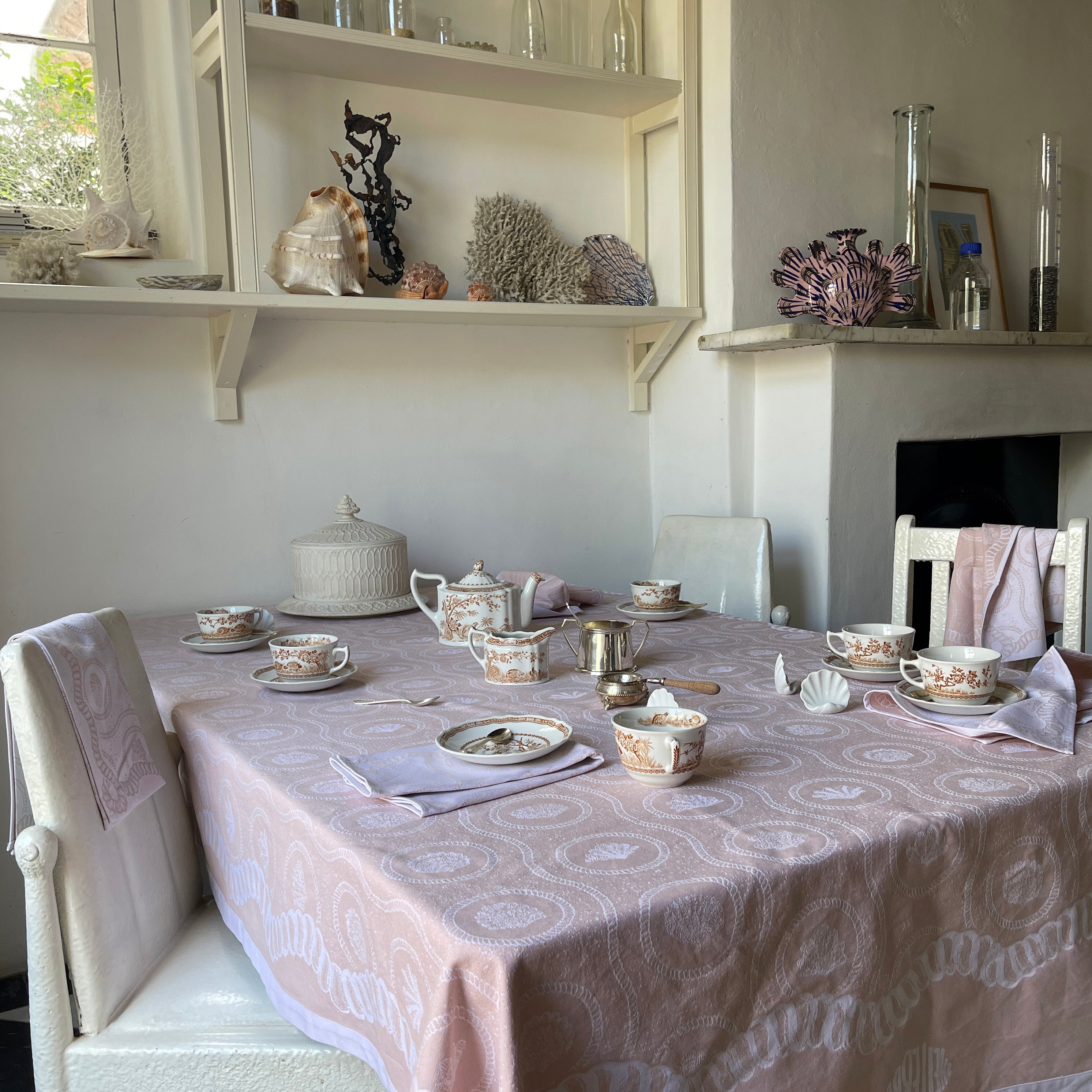 Dusty Pink 8 seater Heirloom Tablecloth