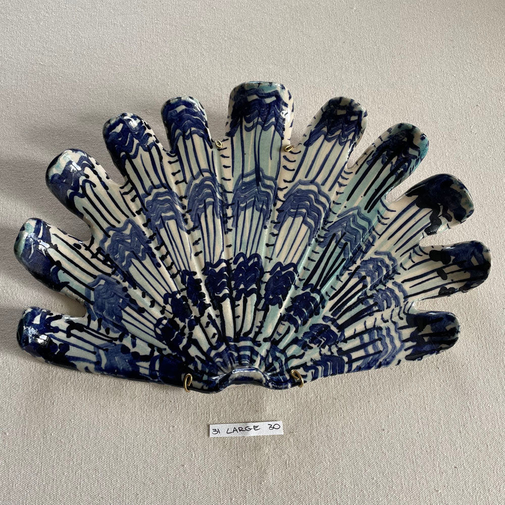 31 large shell 030