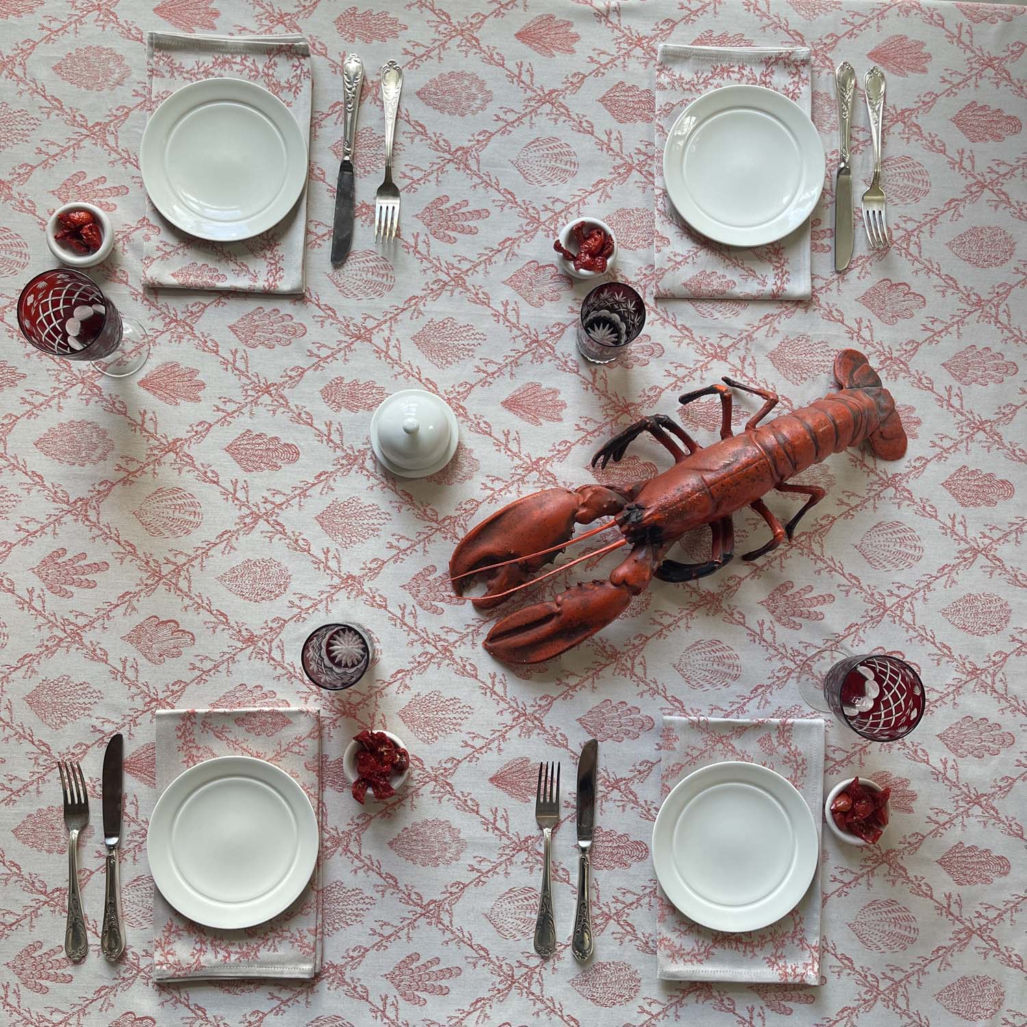 Red 8 Seater Heirloom table cloth
