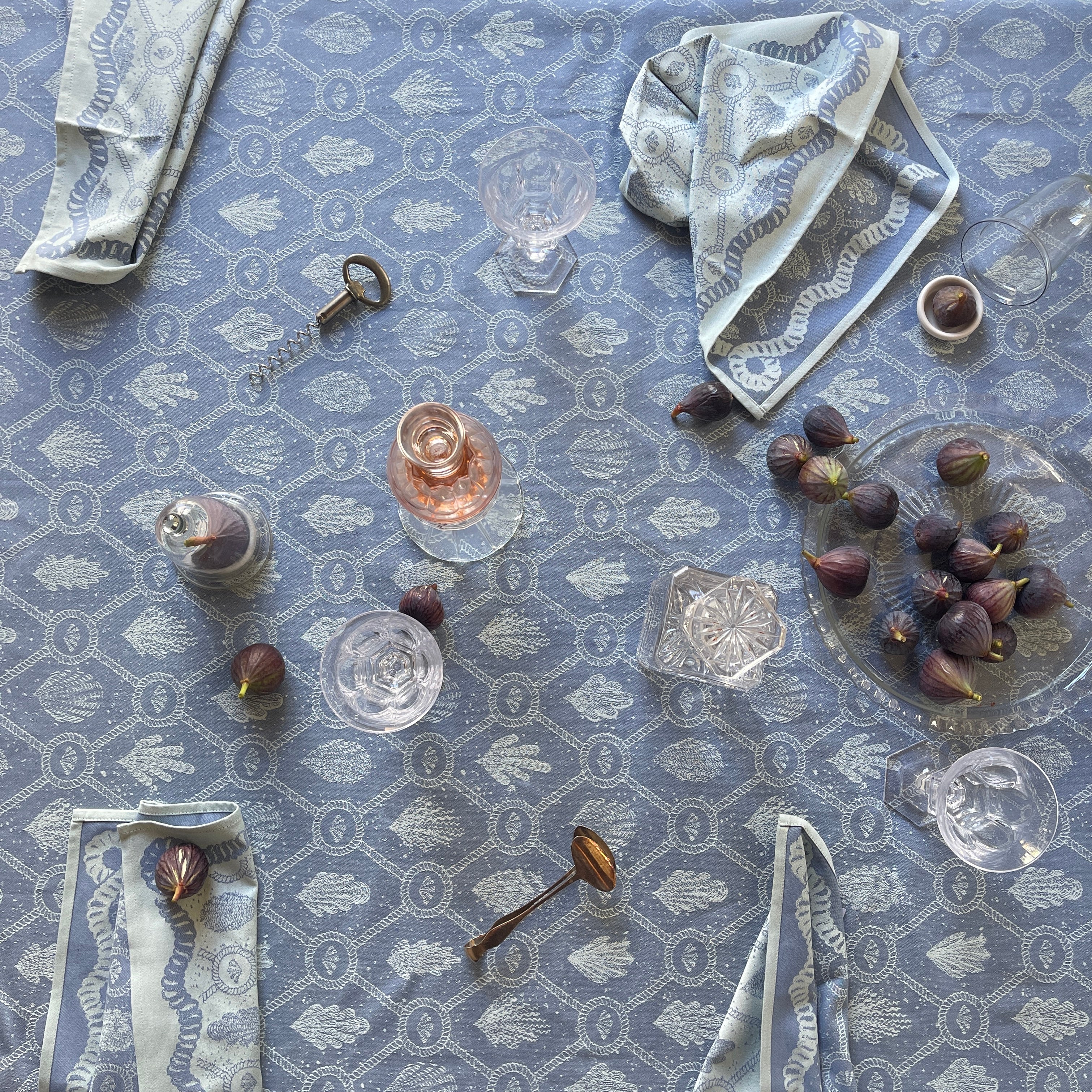Blue 8 Seater Heirloom Tablecloth