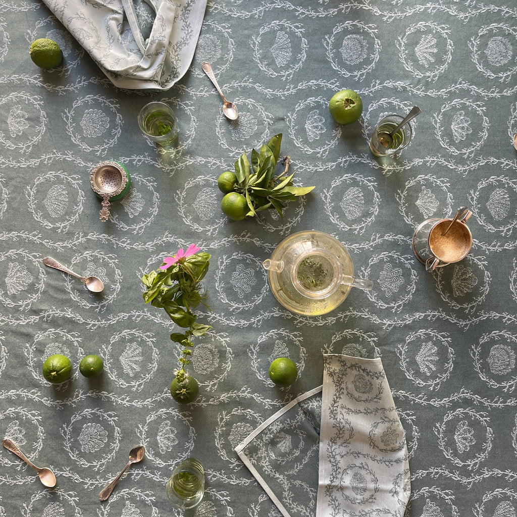 Green 8 Seater Heirloom table cloth