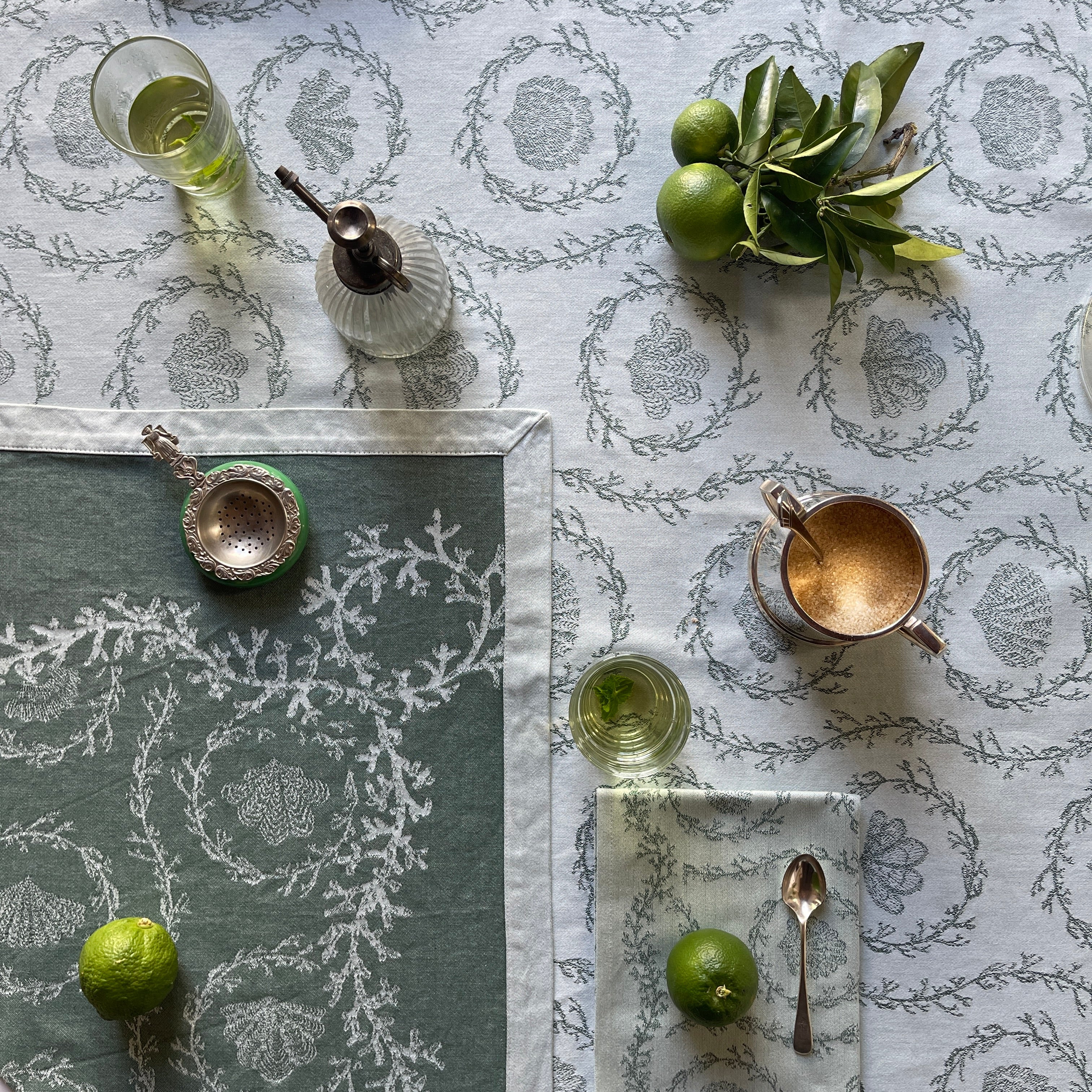 Green 8 Seater Heirloom table cloth