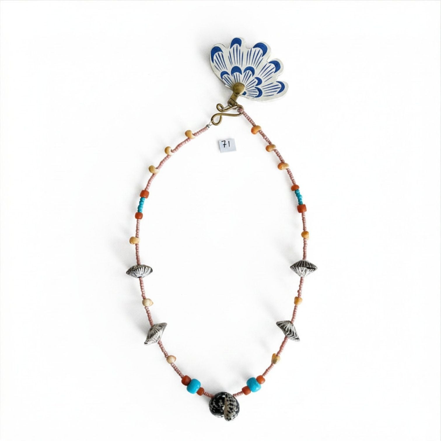 71 Shell necklace