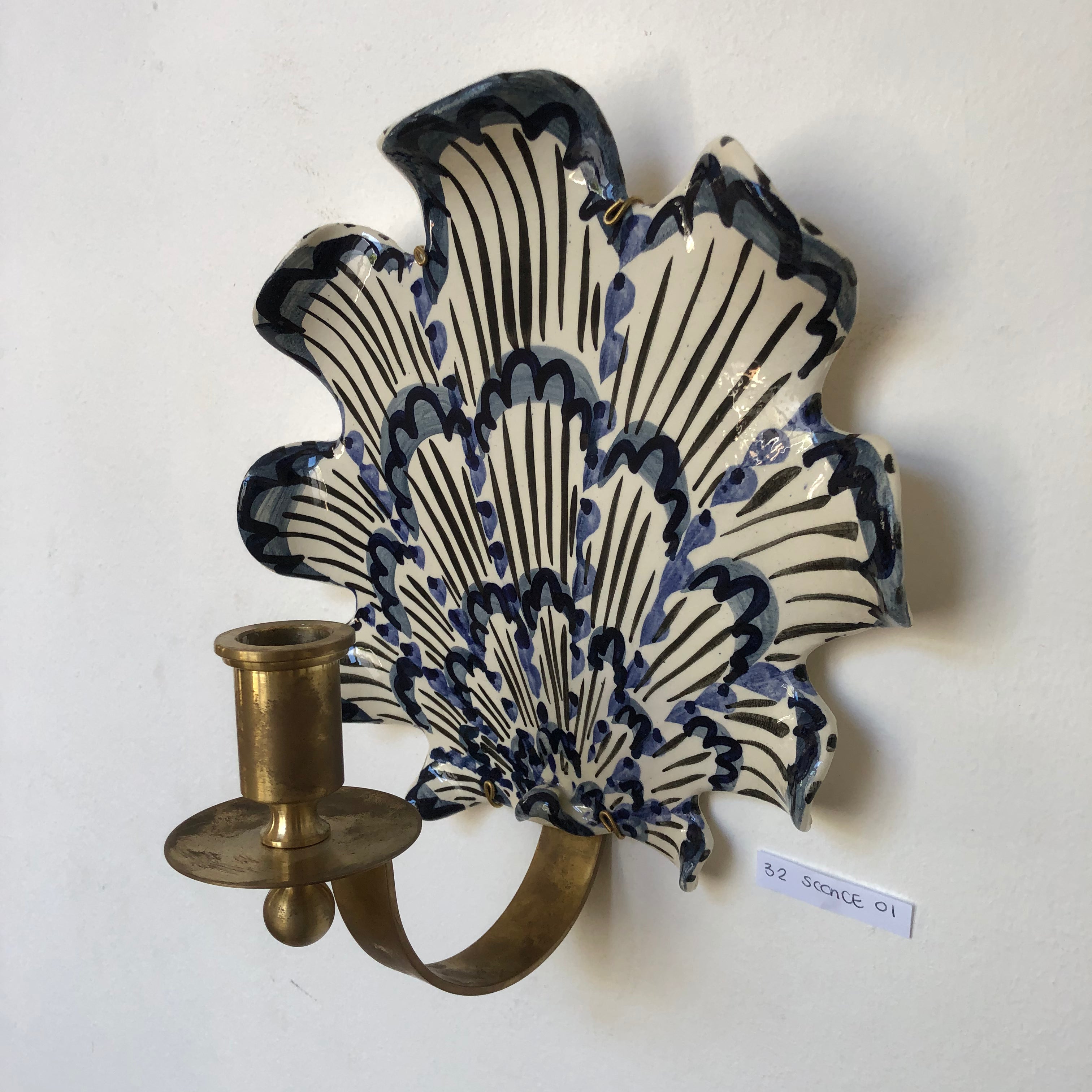 32 sconce 01