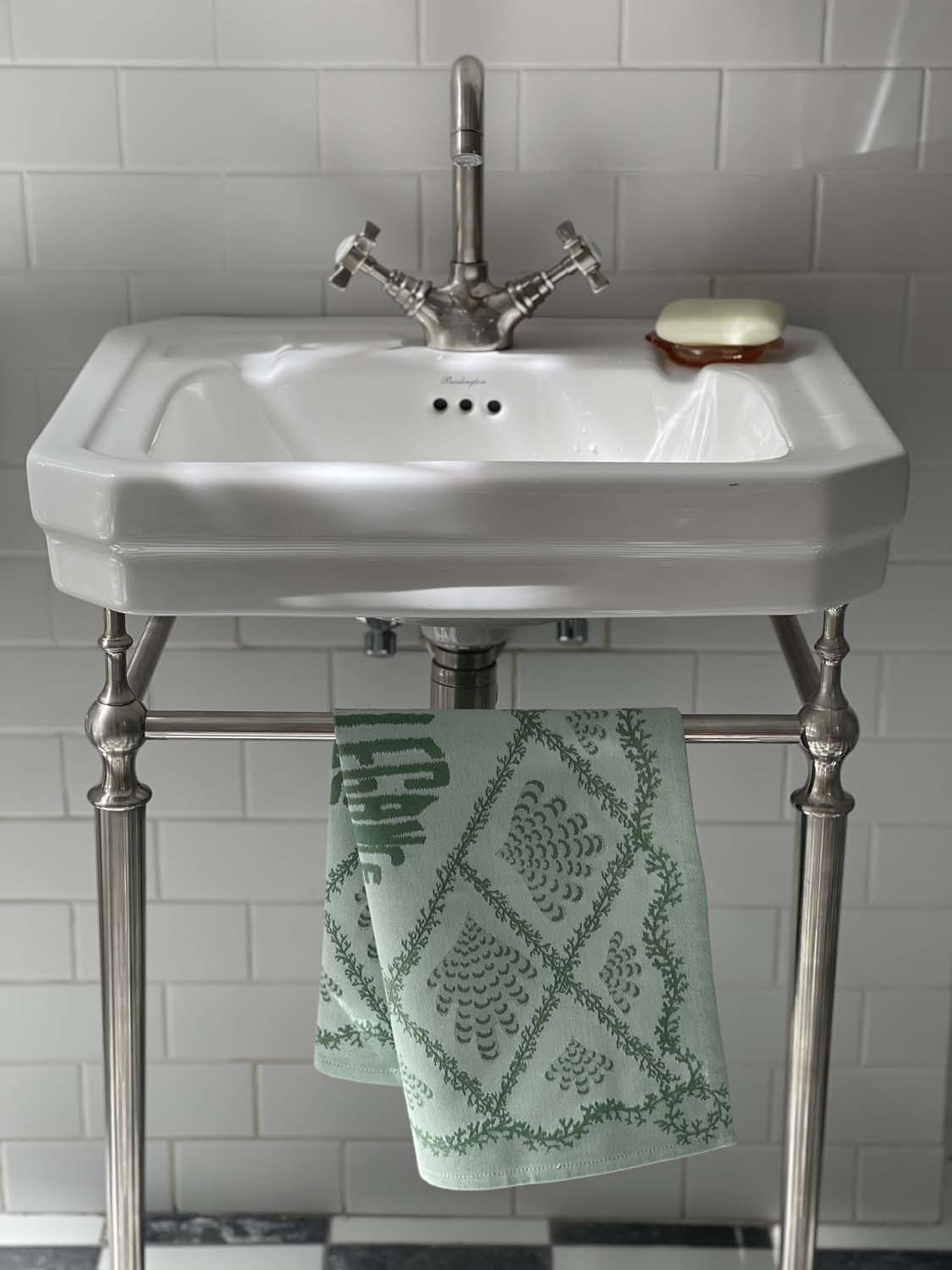 Green Coral Trellis Jacquard Tea Towel