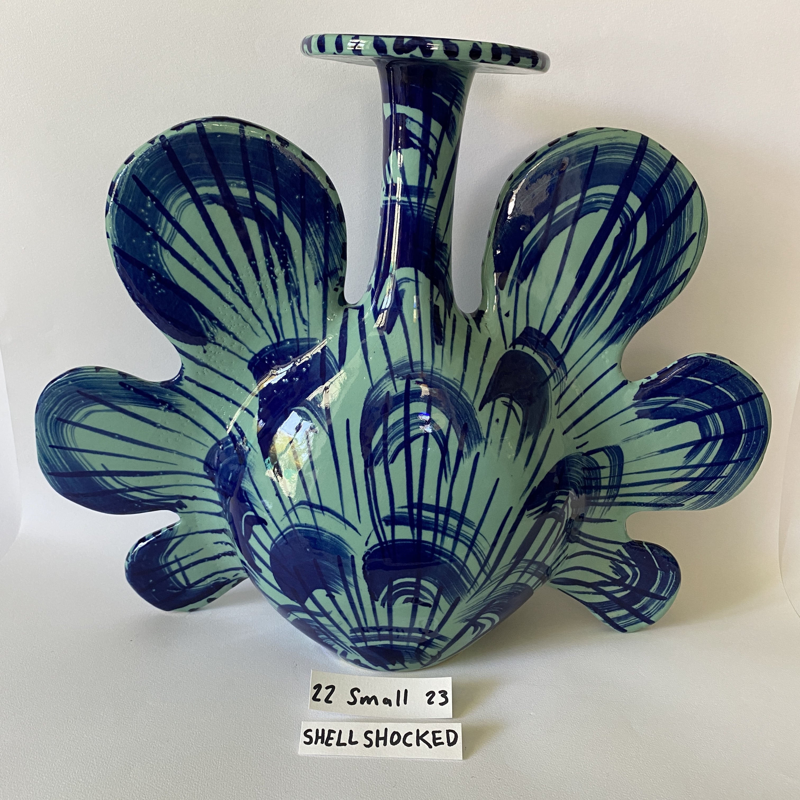 Shellegance x Anthony Shapiro Vase 22 Small 23 Shellshocked