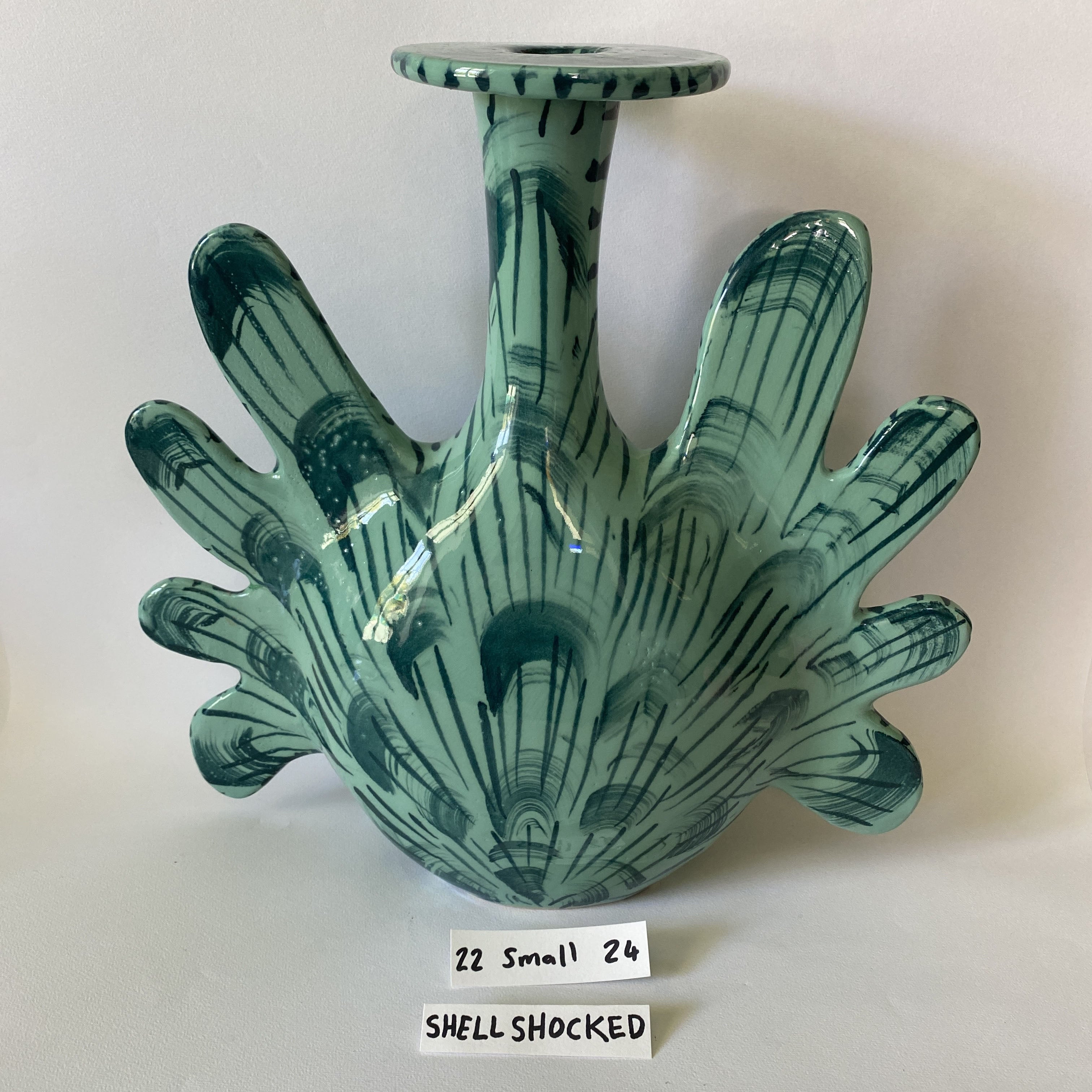 Shellegance x Anthony Shapiro Vase 22 Small 24 Shellshocked