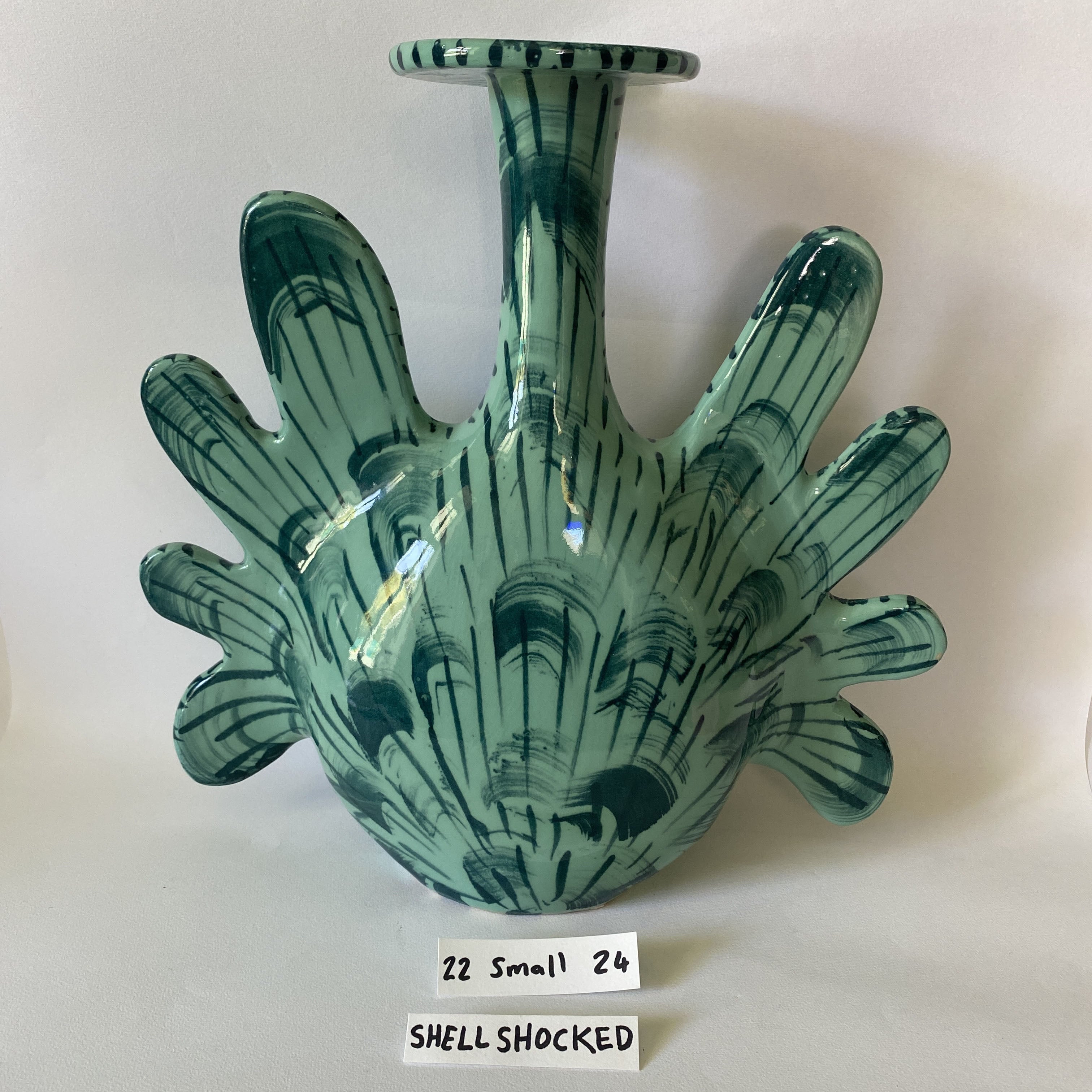 Shellegance x Anthony Shapiro Vase 22 Small 24 Shellshocked