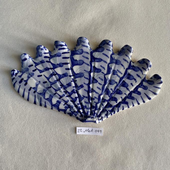 22 Medium 099