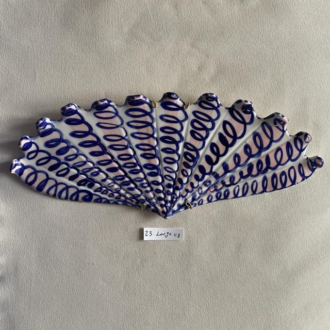 23 Large 118