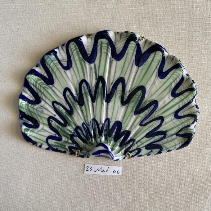 23 Medium 006