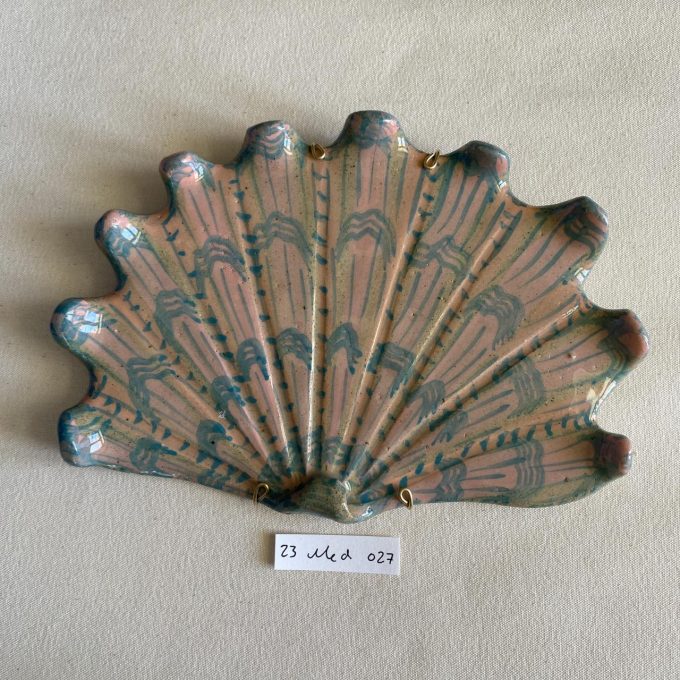 23 Medium 027