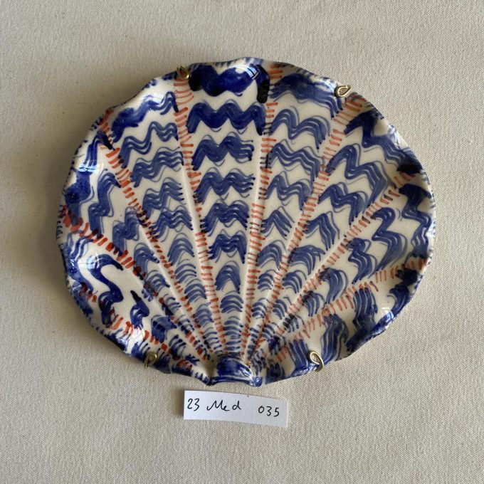 23 Medium 035