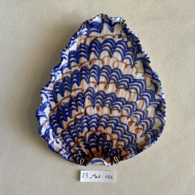 23 Medium 056