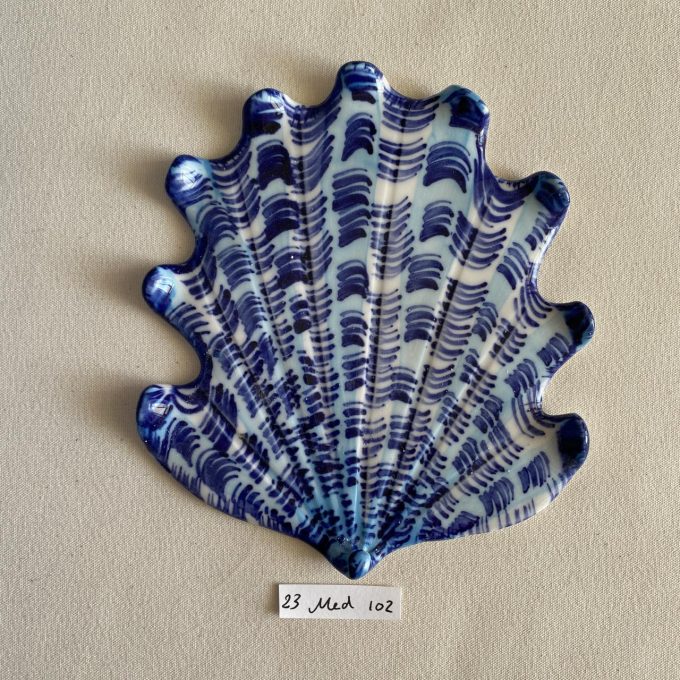 23 Medium 102
