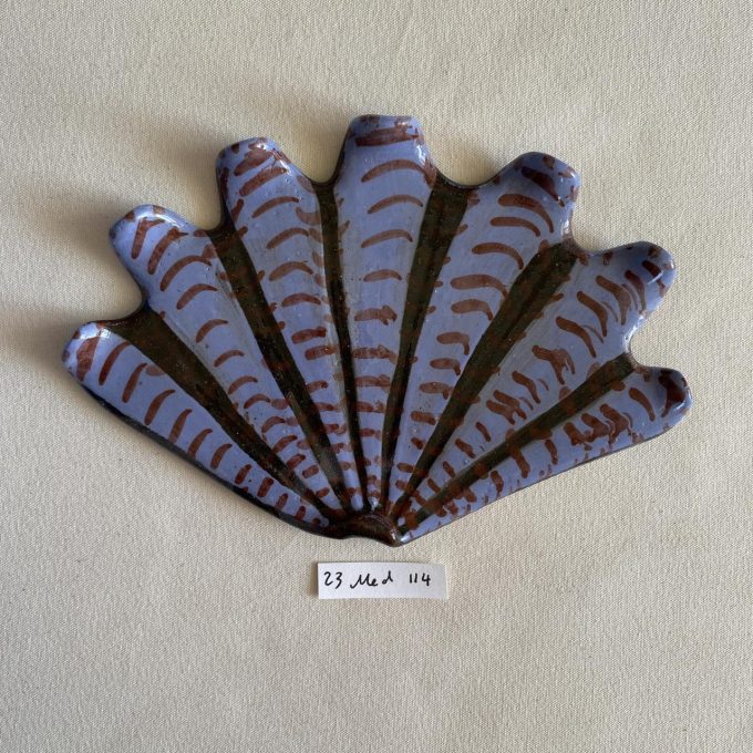 23 Medium 114