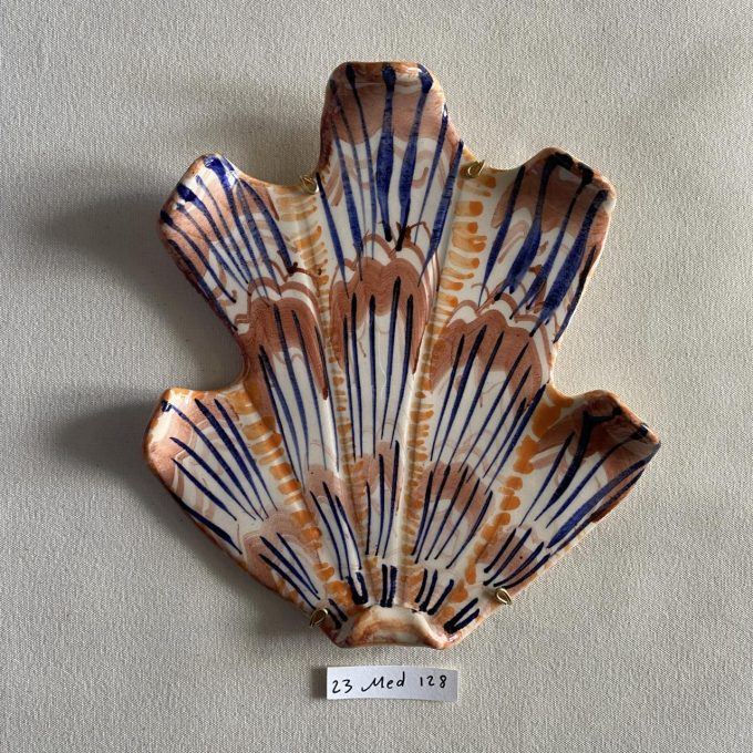 23 Medium 128