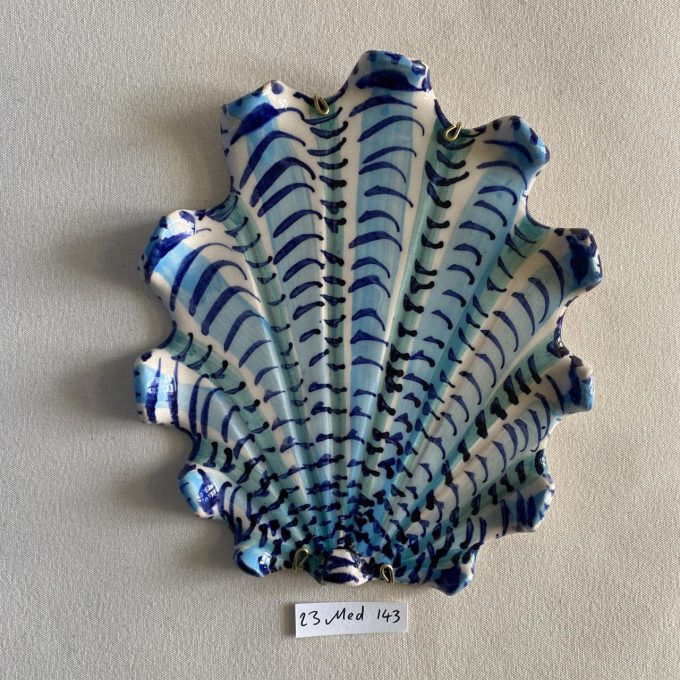 23 Medium 143