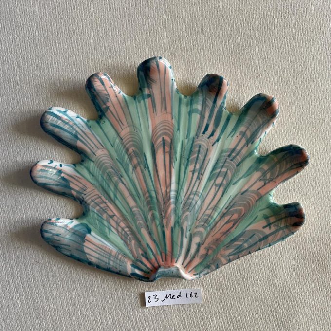 23 Medium 162